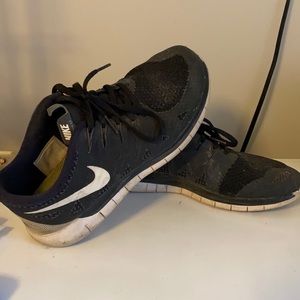 Nike | Black Shoes | 7.5